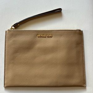 Michael Kors Wristlet